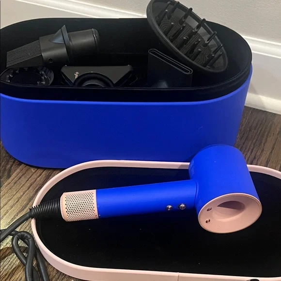 Dyson | Supersonic Blue and Pink Hair Dryer /Styling Set - Picture 7 of 10